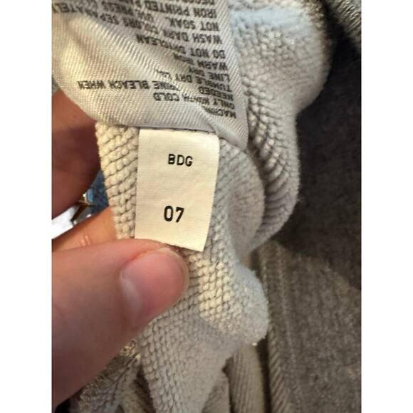 UNIQLO x Disney Andy Warhol Mickey Mouse Sweatshirt Gray Medium UT Crewneck - Picture 8 of 8